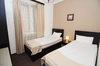 Отель City Centre Hotel By Picnic Ереван Стандартный двухместный номер с 2 отдельными кроватями-2